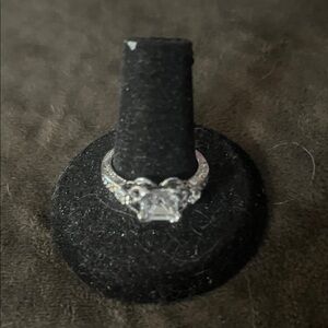 Stunning Silver Women's Ring with Crystal Accents